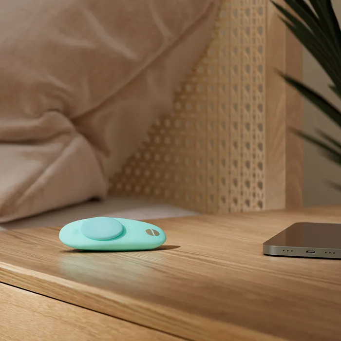 WeVibe Vibrators WeVibe Moxie Wearable Clitoral Vibrator Aqua