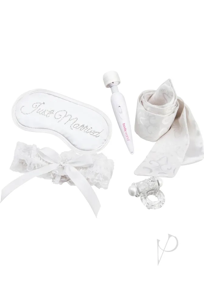 Bodywand Anal Bodywand Couples Collection Honeymoon Gift Set 5 Piece Set White Bodywand Anal Bodywand Couples Collection Honeymoon Gift Set 5 Piece Set White